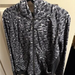 Lululemon Athletica Black and Gray Patterned Hoodie